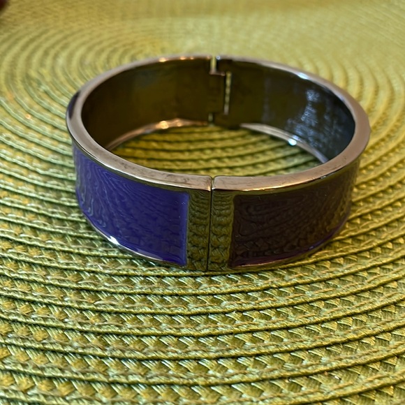 Purple and Silver Magnet Clasp Chunky Style Bracelet. Very Good Condition - Picture 1 of 8